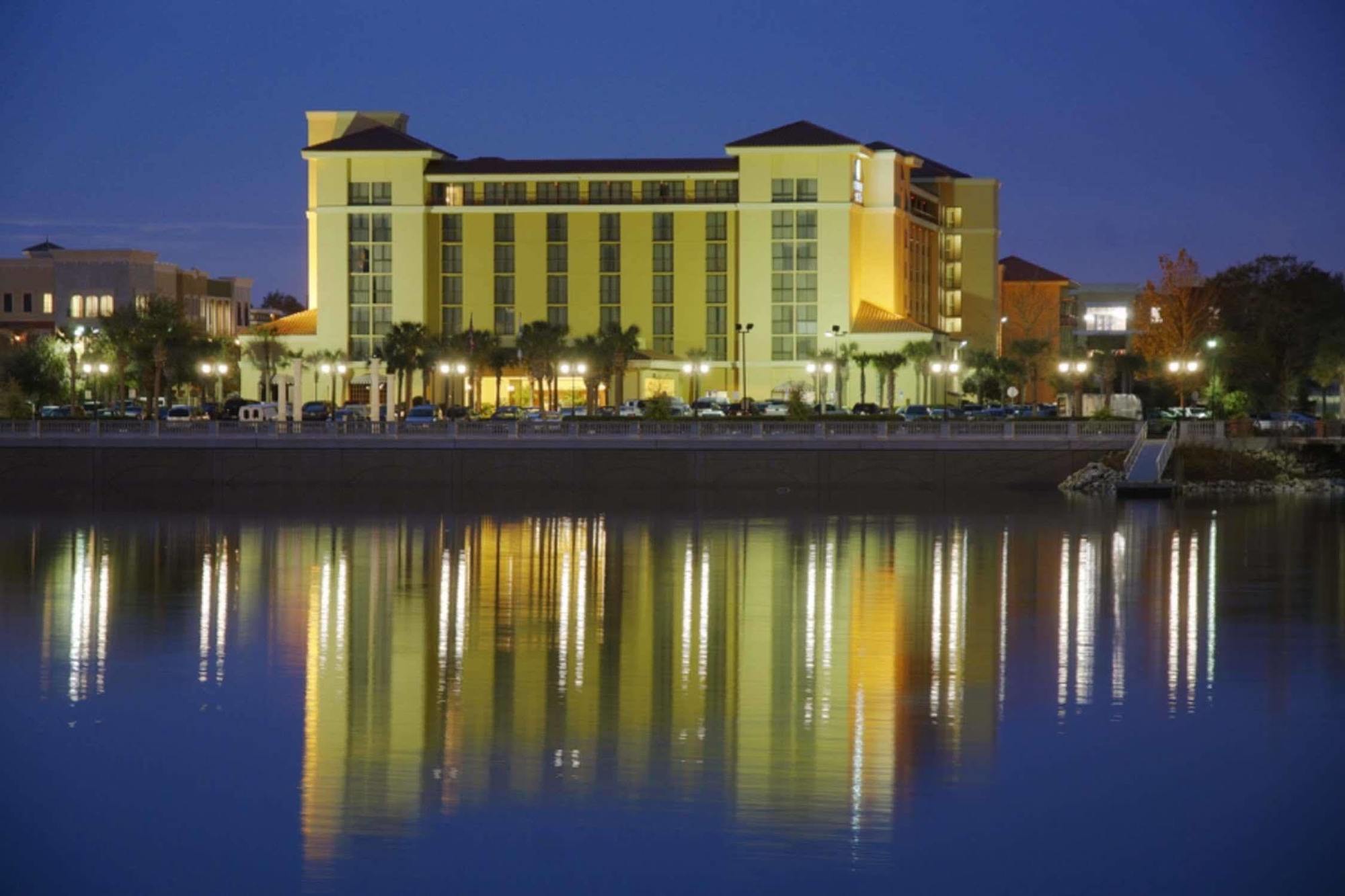 Embassy Suites Orlando - North Exterior foto